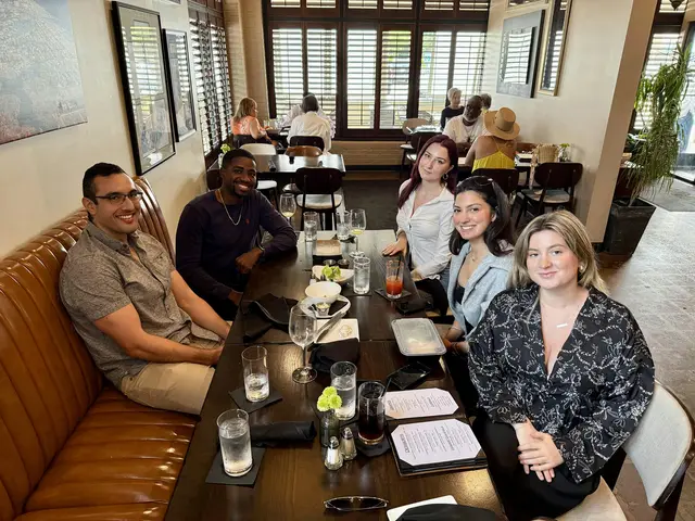 My 30’s in Delano | Dinner with New Friends